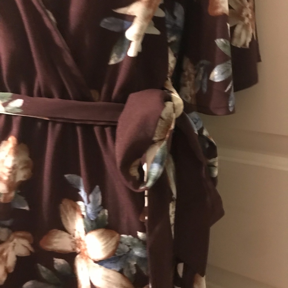 Dress - Picture 3 of 5